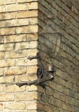 SCROLL BRACKET